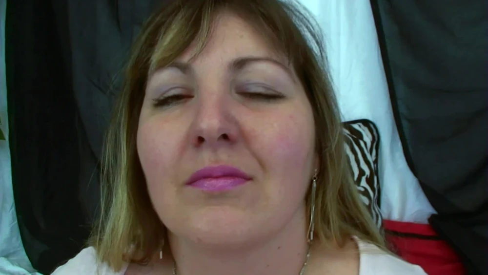 BBW Paar-Clips: Titten-Blowjobs, Fotzenficks & Sperma Mund - Dicke Brunnets Blondinen!: Ansehen auf EroticOnly.DE